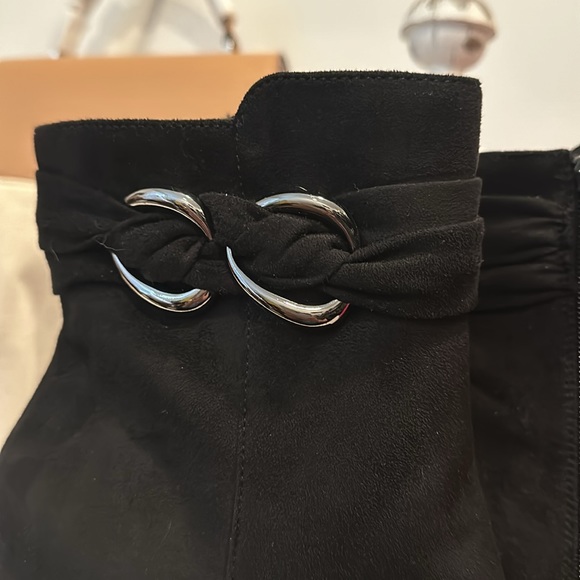 🪧 IMPO women’s boots in faux black suede, NWOT. Beautiful 4” boot w/ankle detail - Picture 5 of 9